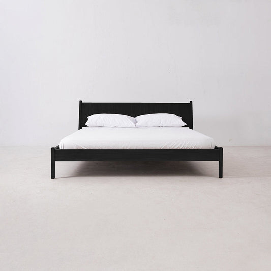 Plume Bed Beds in Black