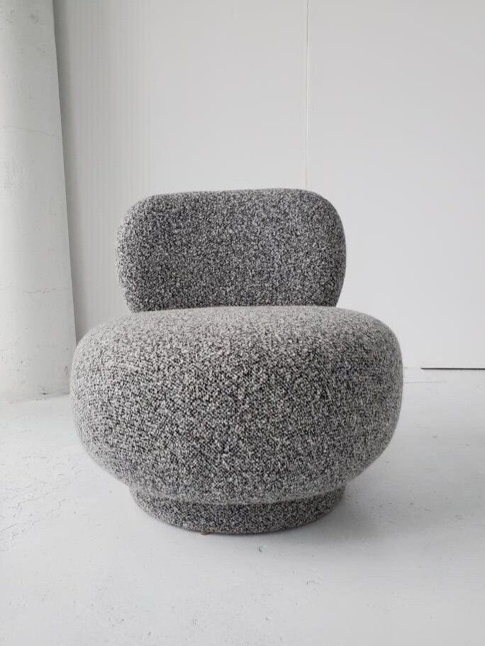 Vintage Style Poof Chair in Bouclé Chairs in Solid Light Grey Bouclé